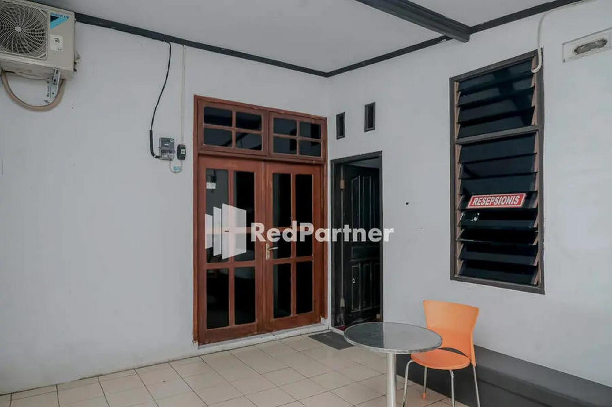 Pondok Damai Guest House Syariah Mitra Reddoorz Cirebon Zewnętrze zdjęcie