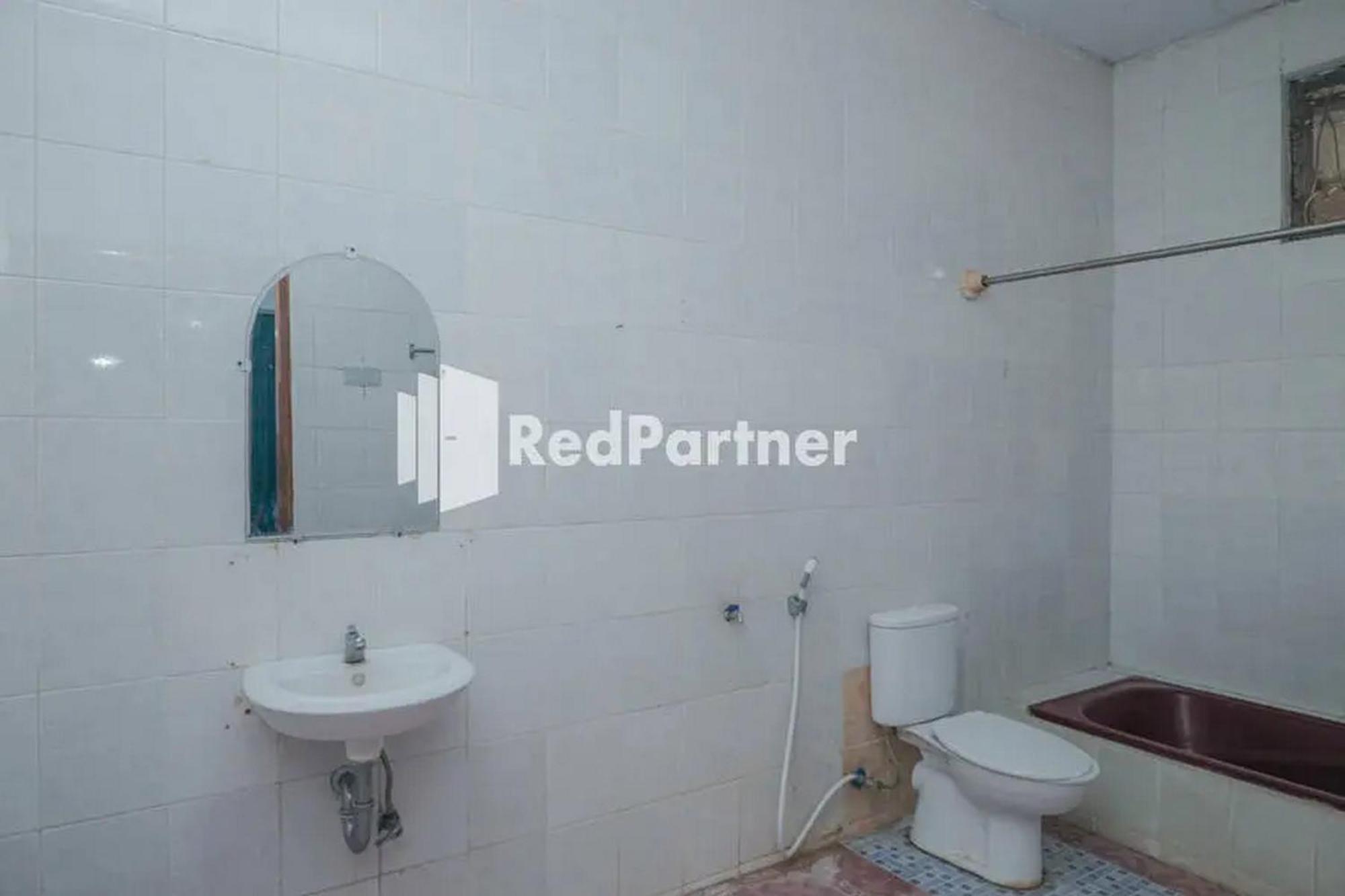 Pondok Damai Guest House Syariah Mitra Reddoorz Cirebon Zewnętrze zdjęcie