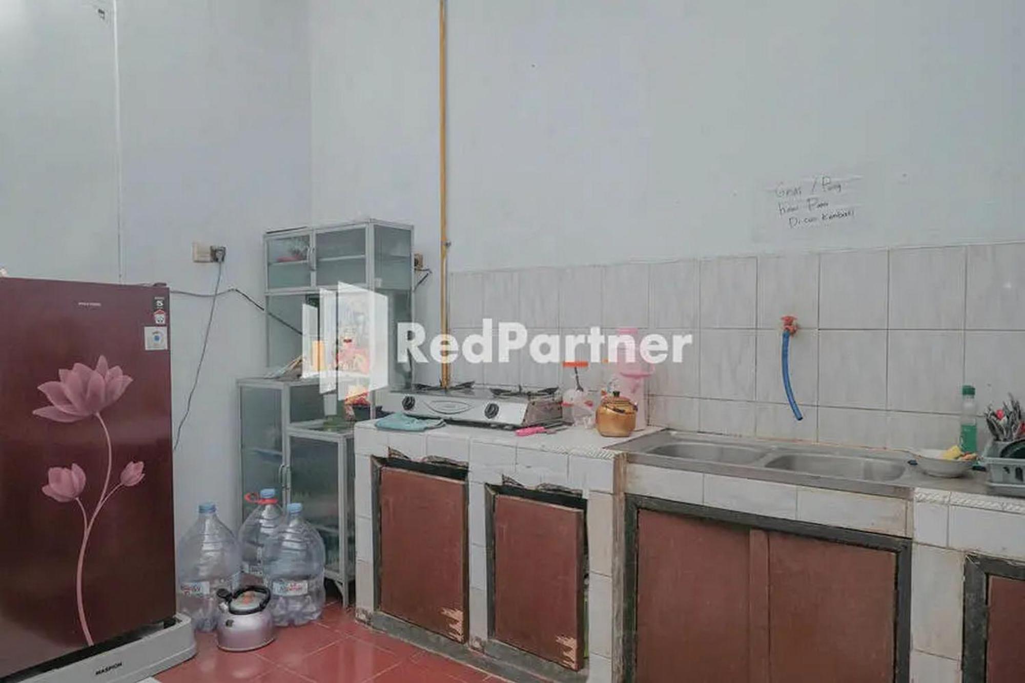 Pondok Damai Guest House Syariah Mitra Reddoorz Cirebon Zewnętrze zdjęcie