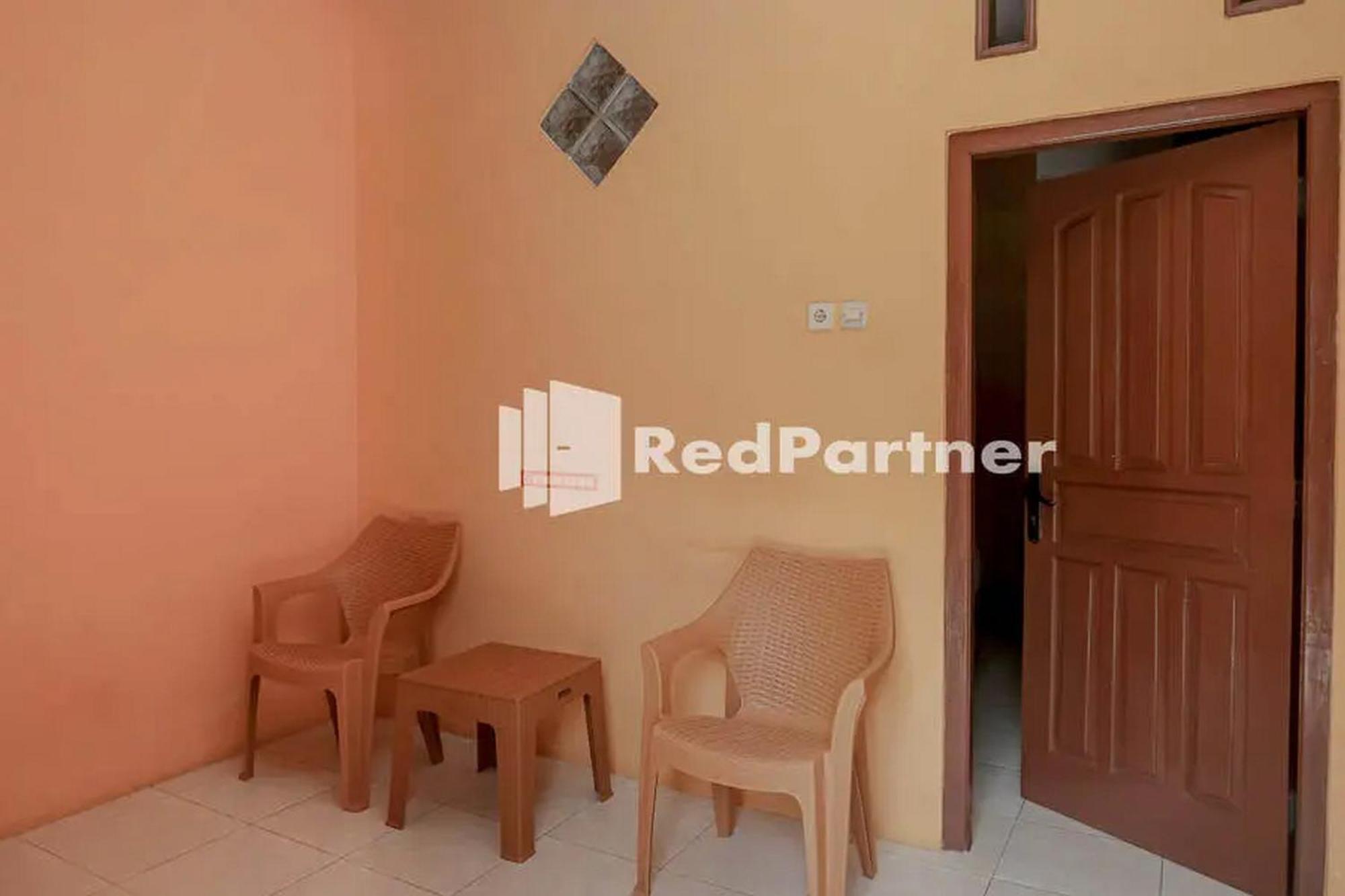 Pondok Damai Guest House Syariah Mitra Reddoorz Cirebon Zewnętrze zdjęcie