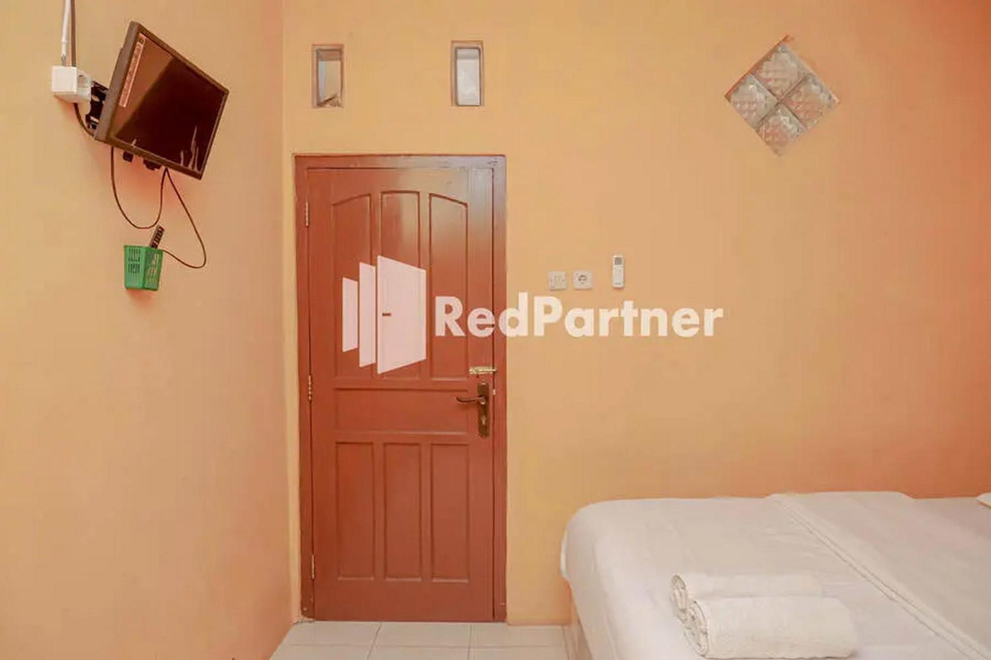 Pondok Damai Guest House Syariah Mitra Reddoorz Cirebon Zewnętrze zdjęcie