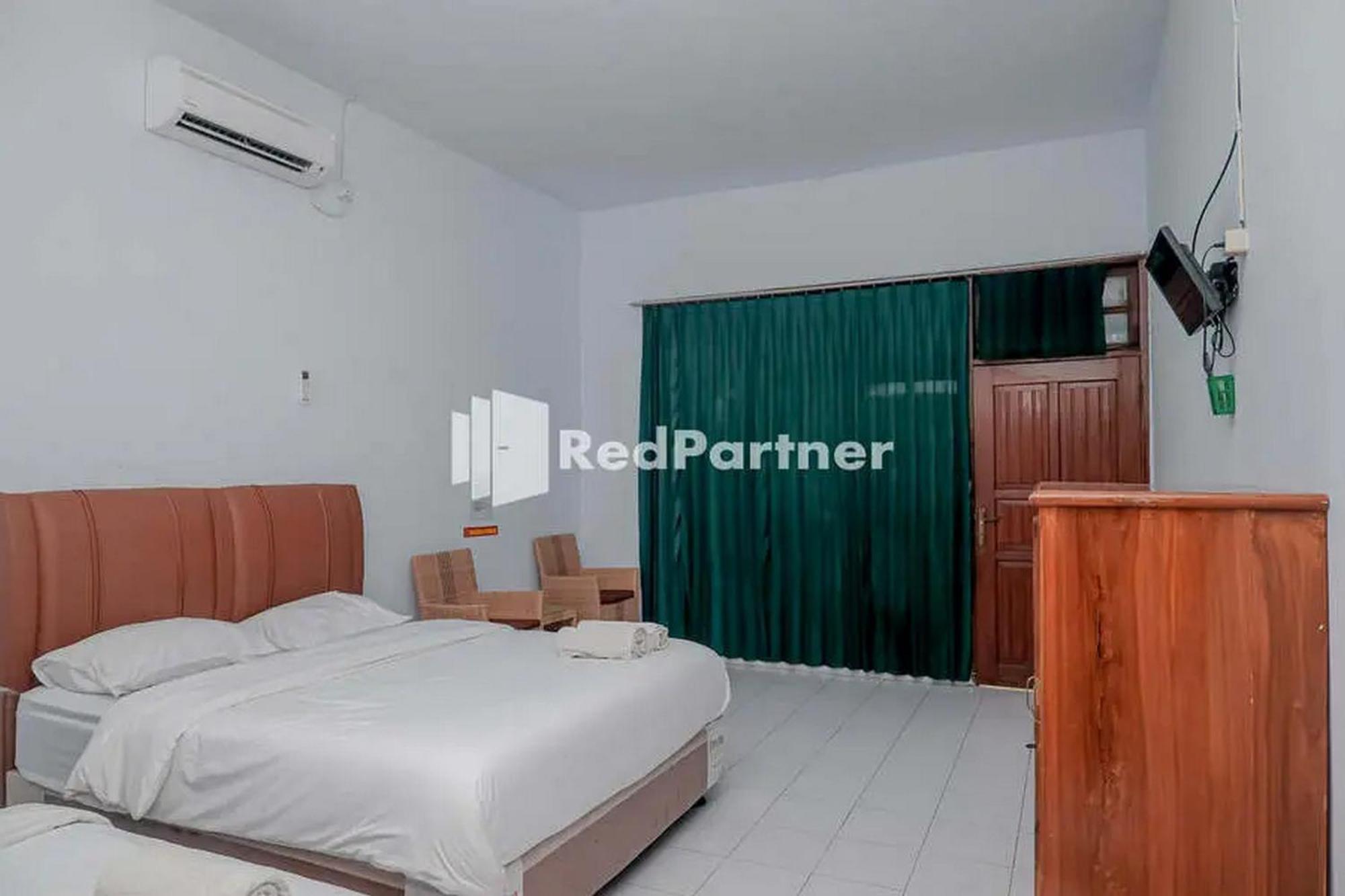 Pondok Damai Guest House Syariah Mitra Reddoorz Cirebon Zewnętrze zdjęcie